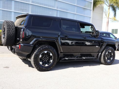 Used 2024 GMC Hummer EV 3X w/ Extreme Off-Road Package image 9