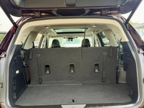 Used 2025 Subaru Ascent Touring AWD/4WD image 28