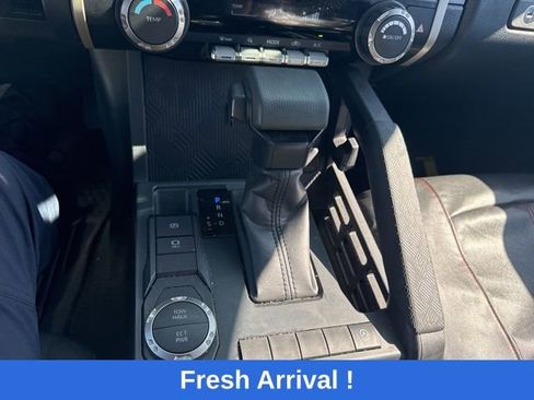 Used 2024 Toyota Tacoma SR5 RWD image 7
