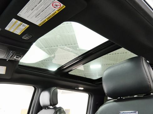 Used 2021 Ford F250 Platinum image 38