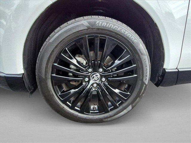 Used 2024 Toyota Venza Nightshade AWD/4WD image 17