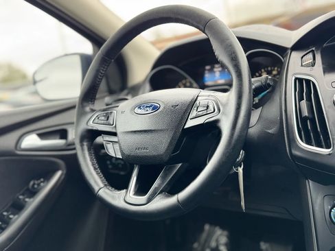 Used 2016 Ford Focus SE w/ Equipment Group 201A image 34