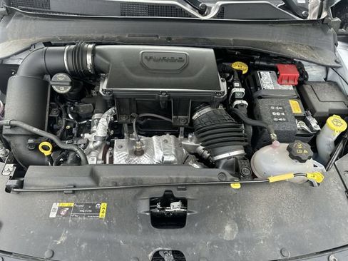 Used 2025 Jeep Compass Trailhawk AWD/4WD image 19