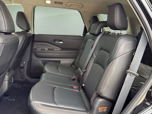Certified 2023 Nissan Pathfinder SL AWD/4WD image 18