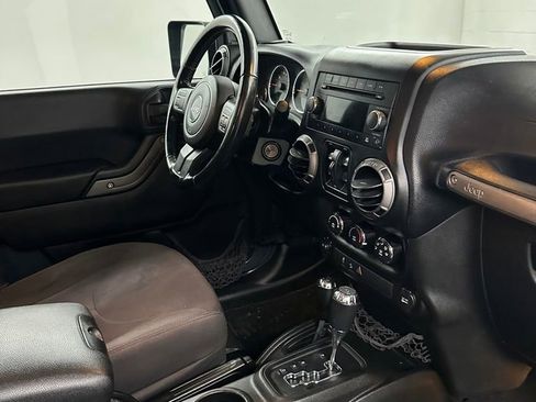 Used 2016 Jeep Wrangler Unlimited Sport w/ Quick Order Package 24S AWD/4WD image 33