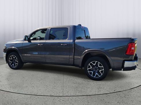 Used 2026 RAM 1500 Laramie AWD/4WD image 7