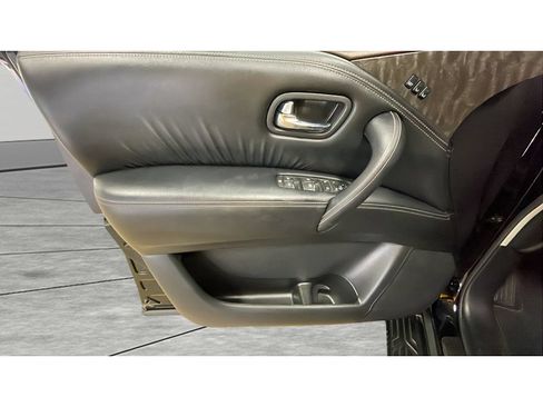 Used 2023 Nissan Armada Platinum w/ Captain's Chairs Package AWD/4WD image 11