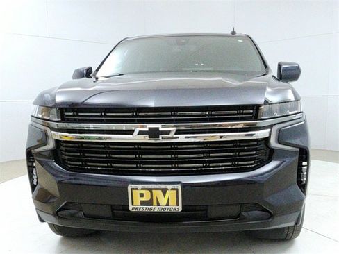 Used 2021 Chevrolet Suburban RST image 2