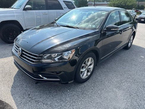 Used 2016 Volkswagen Passat 1.8T S FWD image 2