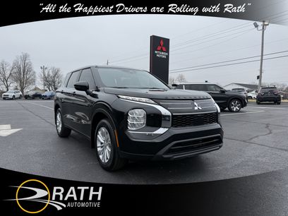 New 2025 Mitsubishi Outlander ES