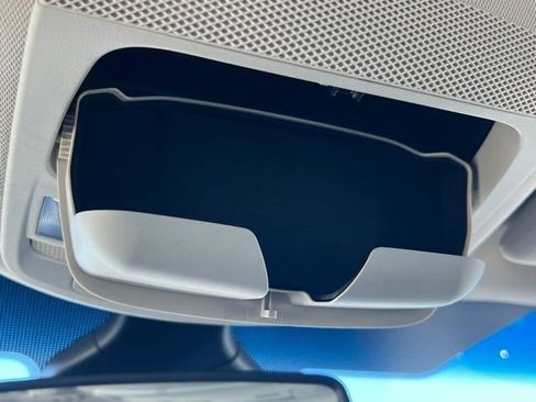 Used 2024 Ford Edge Titanium image 36