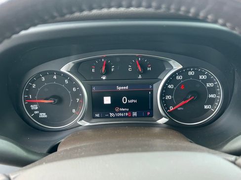 Used 2021 GMC Acadia SLT AWD/4WD image 30