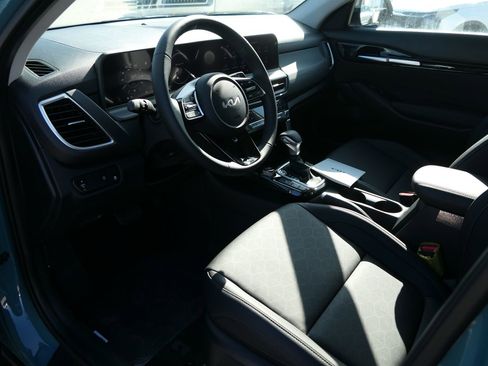 New 2026 Kia Seltos EX image 10