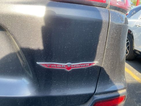 Used 2019 Jeep Cherokee Trailhawk AWD/4WD image 13
