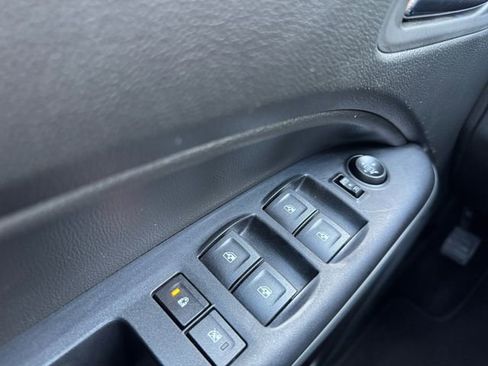 Used 2020 Chevrolet Colorado LT w/ Safety Package image 5