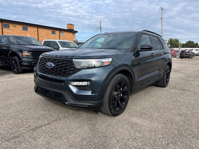 Certified 2024 Ford Explorer ST-Line w/ Class IV Trailer Tow Package AWD/4WD image 32