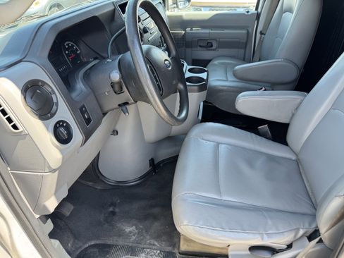 Used 2012 Ford E-150 and Econoline 150 w/ Commercial Cargo Van Pkg image 8