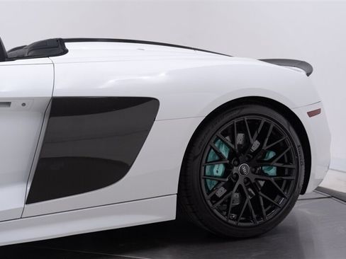 Used 2017 Audi R8 V10 AWD/4WD image 30