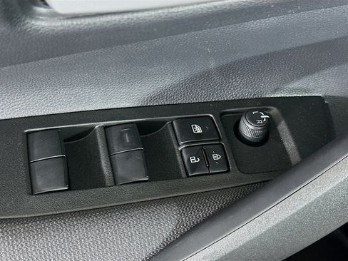 Used 2026 Toyota Corolla SE FWD image 15
