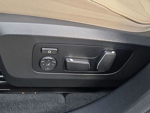 Used 2025 BMW X3 xDrive30i w/ Premium Package image 41