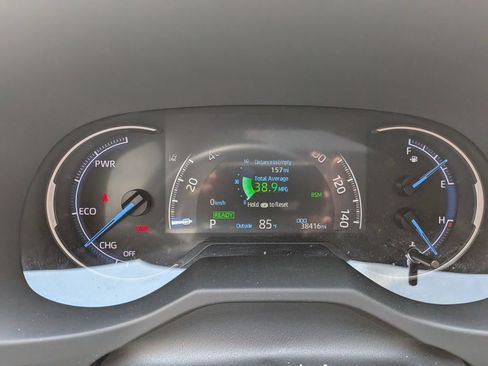 Used 2025 Toyota RAV4 XLE Premium AWD/4WD image 16