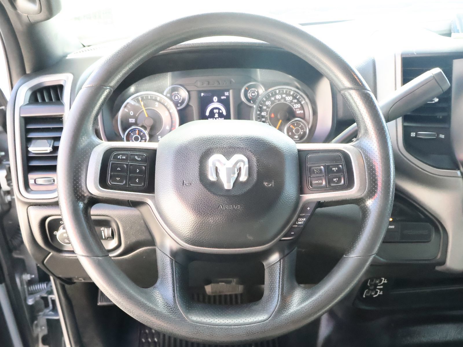 Used 2022 RAM 5500 Tradesman w/ Chrome Appearance Group AWD/4WD image 35