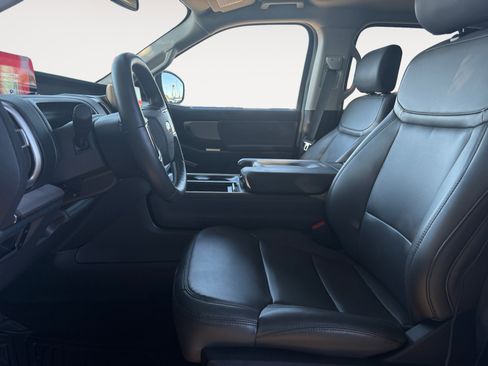 Used 2026 Ford Expedition Active RWD image 23
