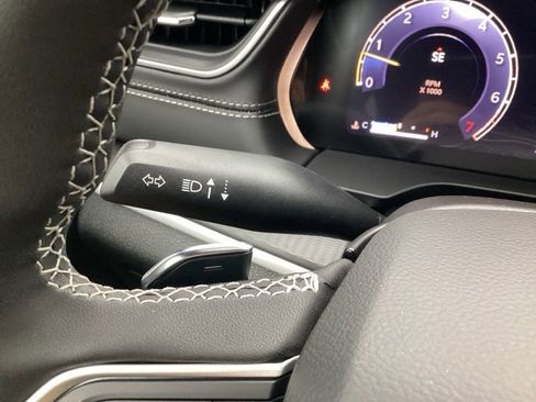 New 2025 Jeep Grand Cherokee L Altitude image 36