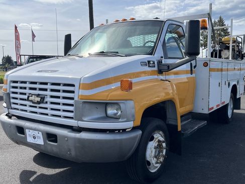 Used 2005 Chevrolet Kodiak C4500 2WD Regular Cab image 1