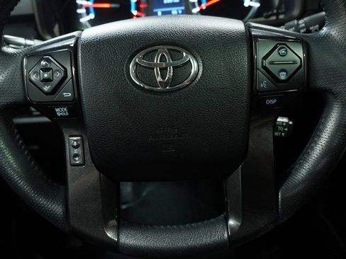 Used 2019 Toyota 4Runner TRD Off-Road Premium image 17