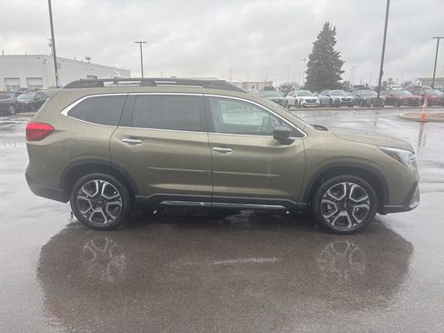 Certified 2025 Subaru Ascent Touring image 2