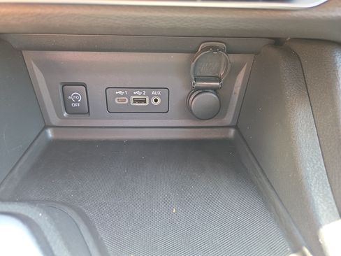 Used 2025 Nissan Sentra SR FWD image 15