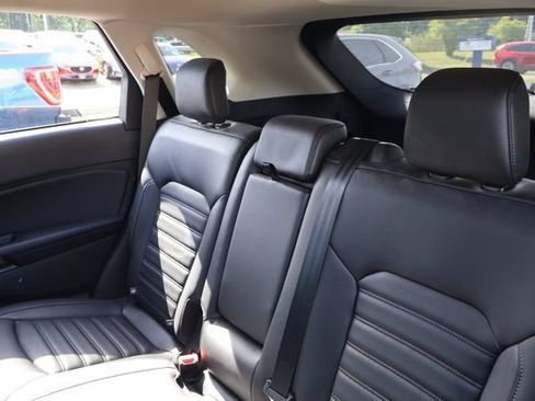 Used 2023 Ford Edge SEL w/ Convenience Package AWD/4WD image 11