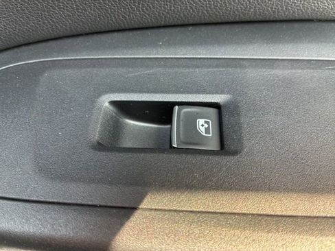 Used 2019 Volkswagen Atlas SE w/ Towing Package image 28