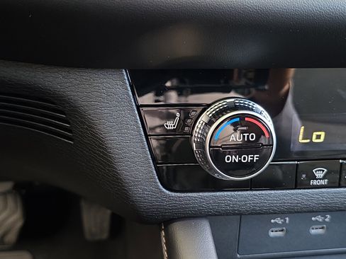 New 2026 Mitsubishi Outlander SE FWD image 22