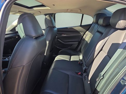 Used 2024 MAZDA MAZDA3 s image 18