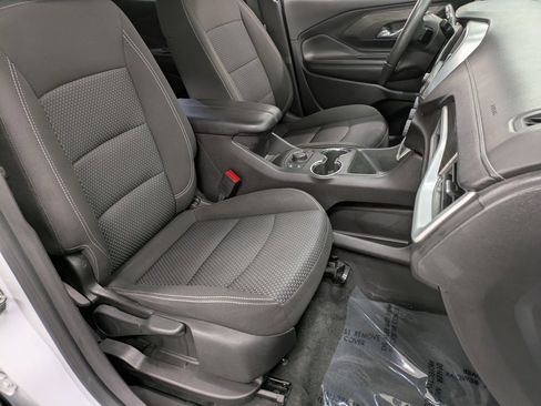 Used 2023 GMC Terrain SLE w/ Driver Convenience Package image 28