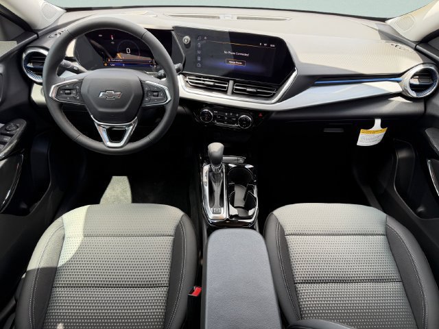 New 2026 Chevrolet Trax LT w/ Sunroof Package FWD image 18