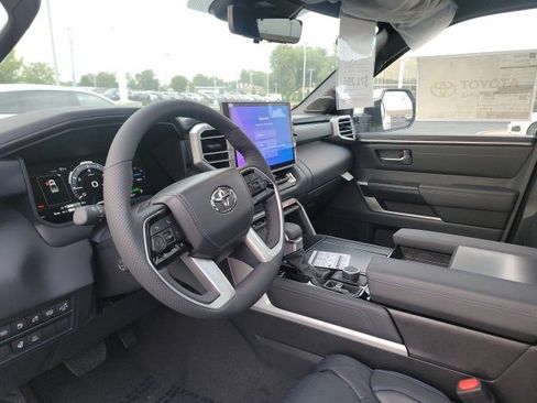 New 2025 Toyota Tundra Platinum image 10