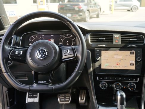 Used 2019 Volkswagen Golf R 4-Door AWD/4WD image 20