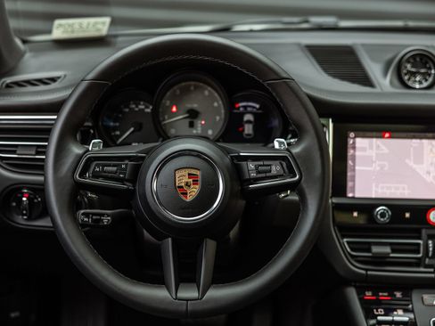 Certified 2026 Porsche Macan S AWD/4WD image 13