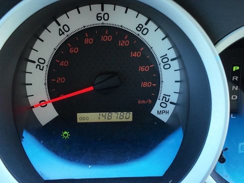 Used 2015 Toyota Tacoma PreRunner w/ SR5 Package image 25