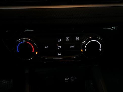 Used 2025 Chevrolet TrailBlazer LT image 25