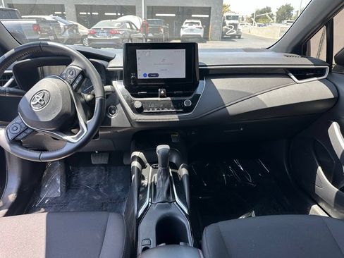 Used 2024 Toyota Corolla SE w/ SE Premium Package FWD image 9