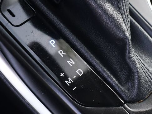 Used 2021 Toyota Highlander L FWD image 36