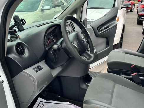 Used 2017 Nissan NV200 SV FWD image 29