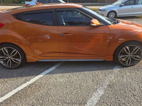 Used 2013 Hyundai Veloster Turbo image 5