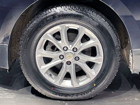 Used 2020 Chevrolet Equinox LT image 16