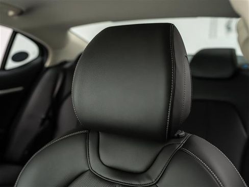 New 2026 Genesis G70 2.5T AWD/4WD image 18