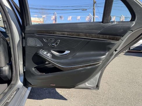 Used 2015 Mercedes-Benz S 550 Sedan image 15